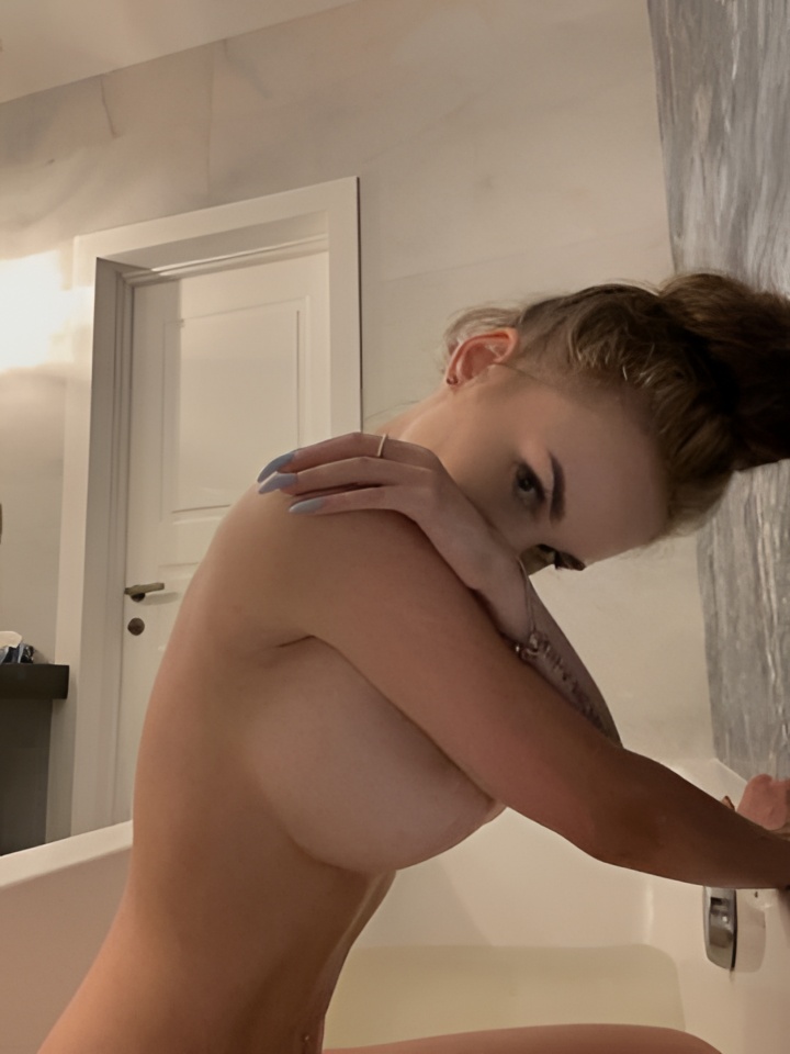 Индивидуалка Алена, доступна для личного знакомства от 2500 руб