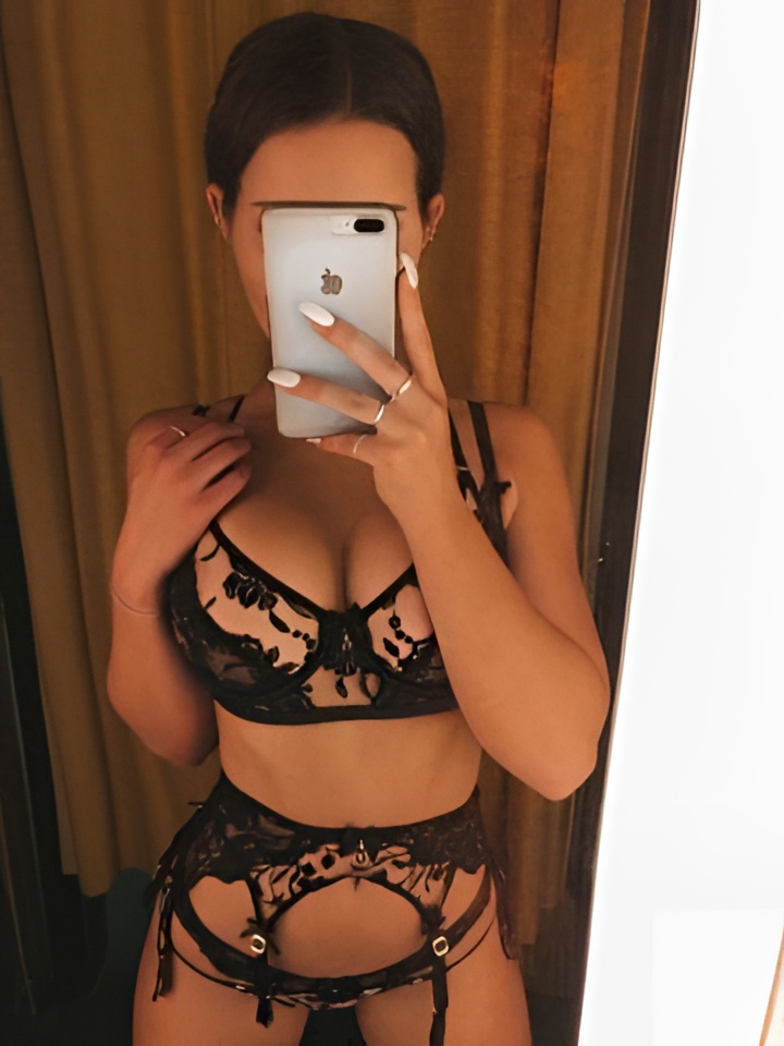 Сабина привлекальеная девушка из Лениногорск цена от 2000 руб