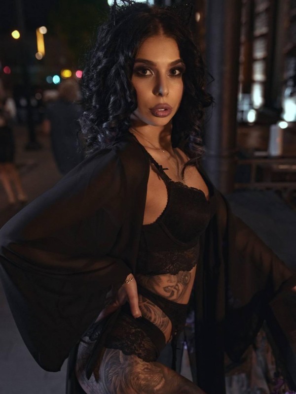 Марина привлекательная девушка из Лениногорск цена от 4000 руб